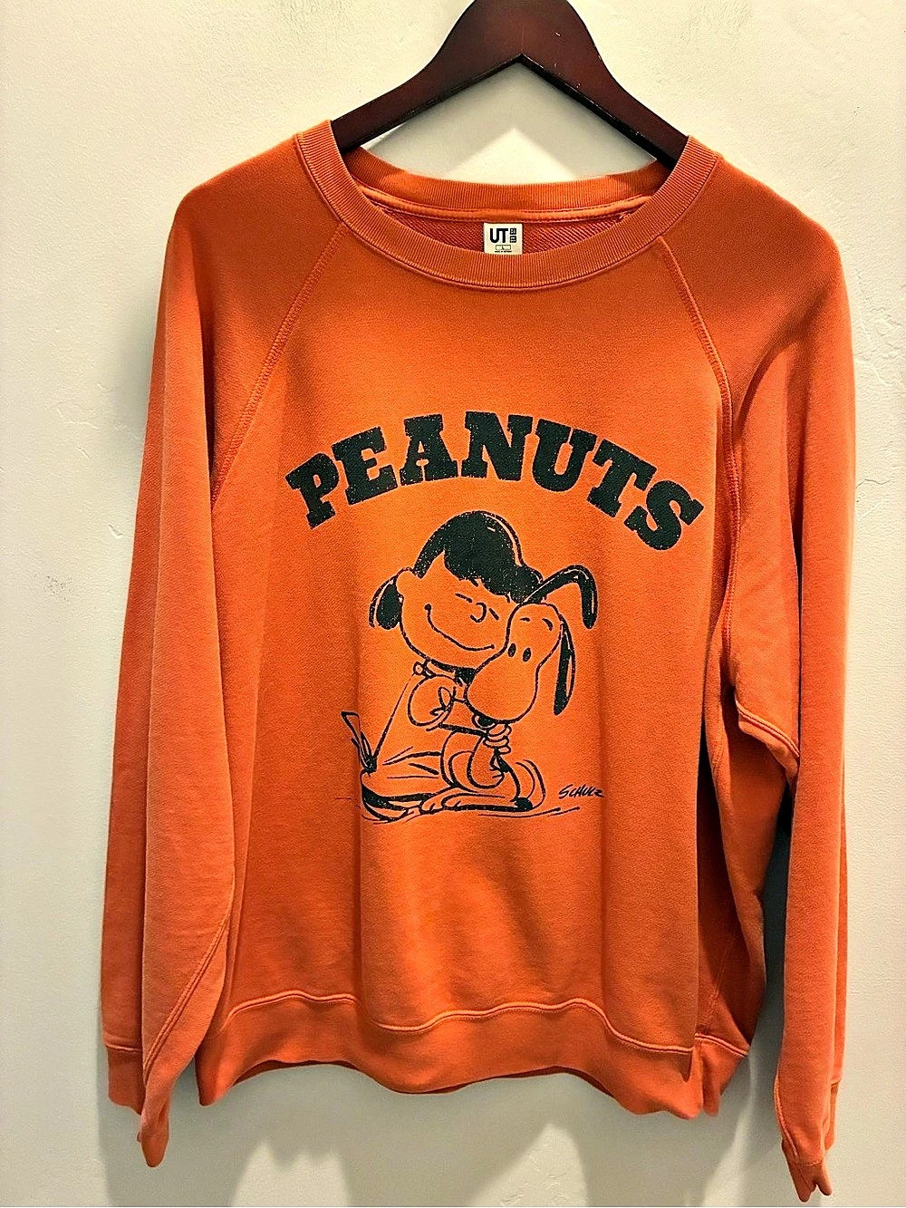Uniqlo UT Peanuts Happiness is a Warm Puppy Sweatshirt Orange Large
